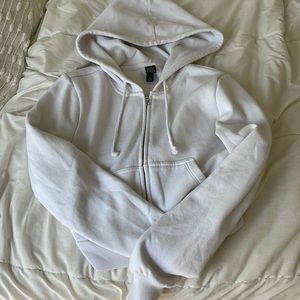 Target Cropped Zip Up White🥥